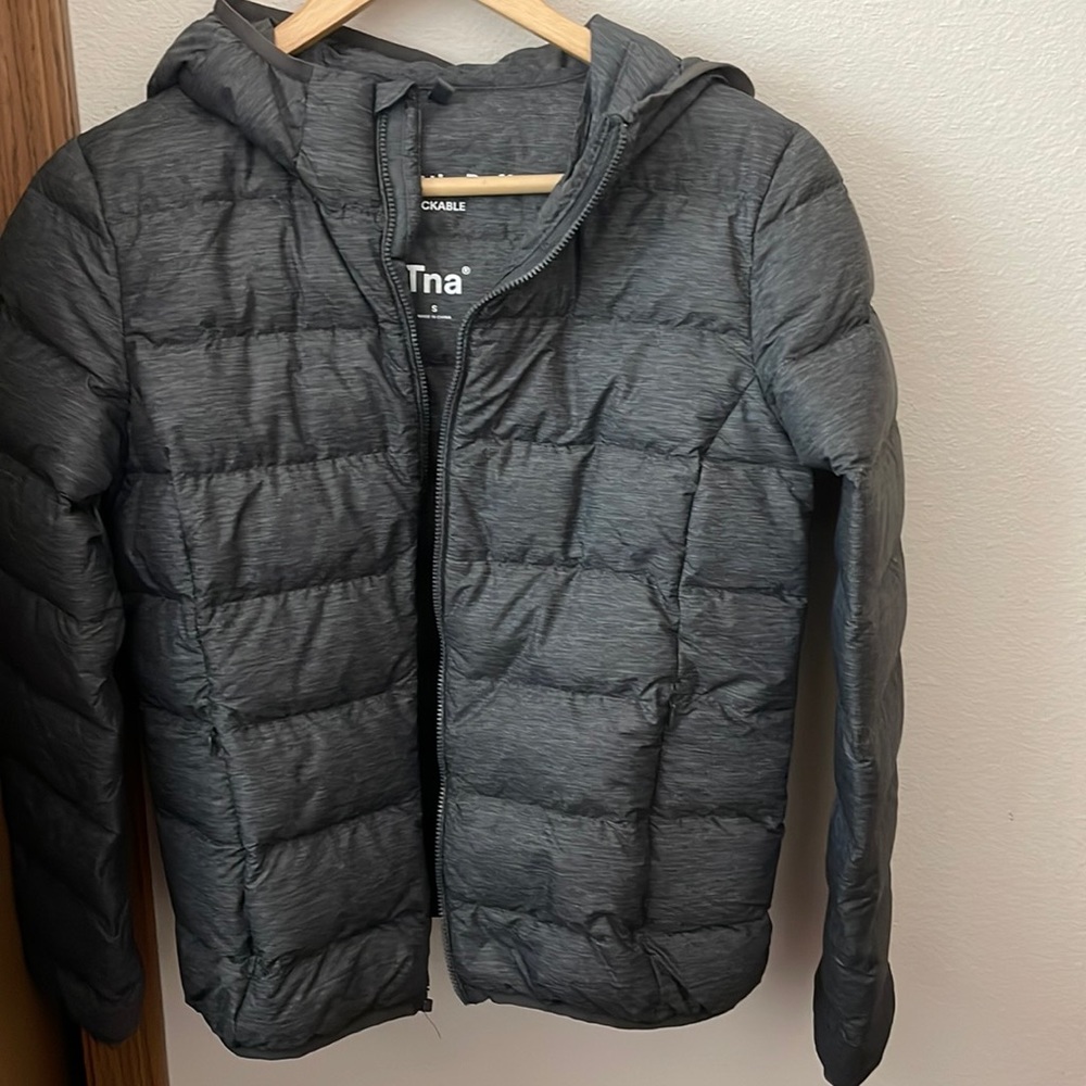aritzia little puff tna